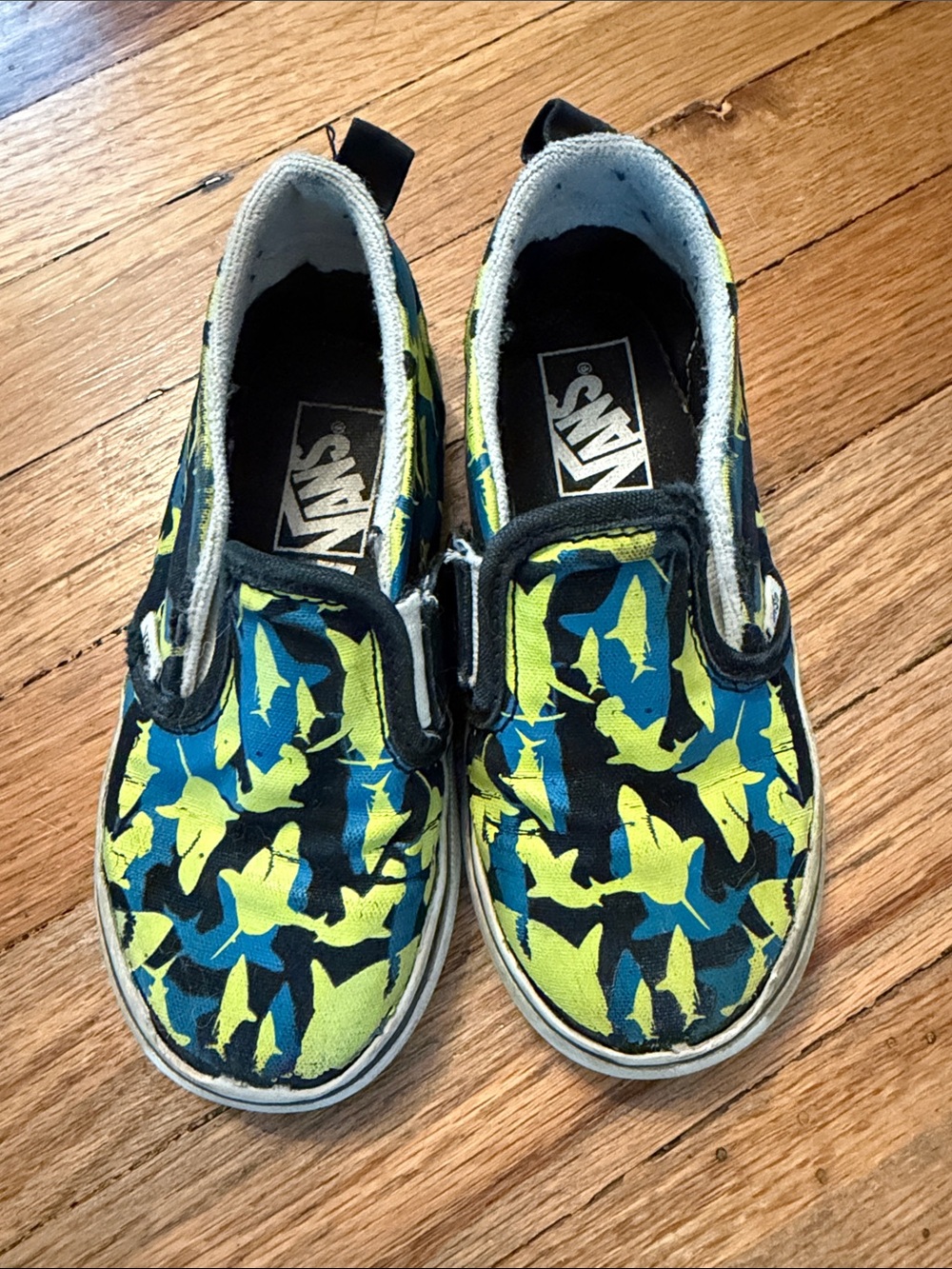 Vans Kids Slip-On Sneakers in Blue & Lime Shark Print